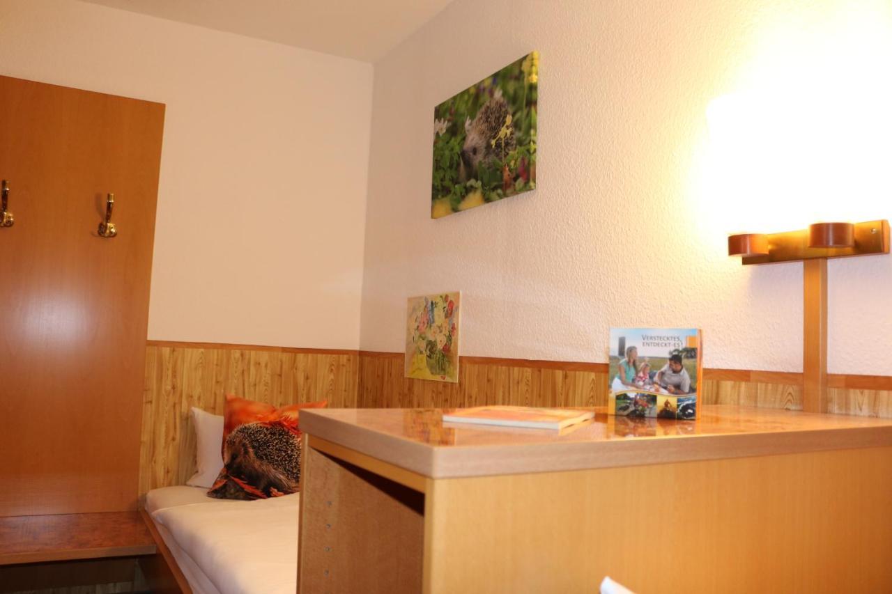 Hotel Und Restaurant Karpfenschaenke Schenkendobern Buitenkant foto